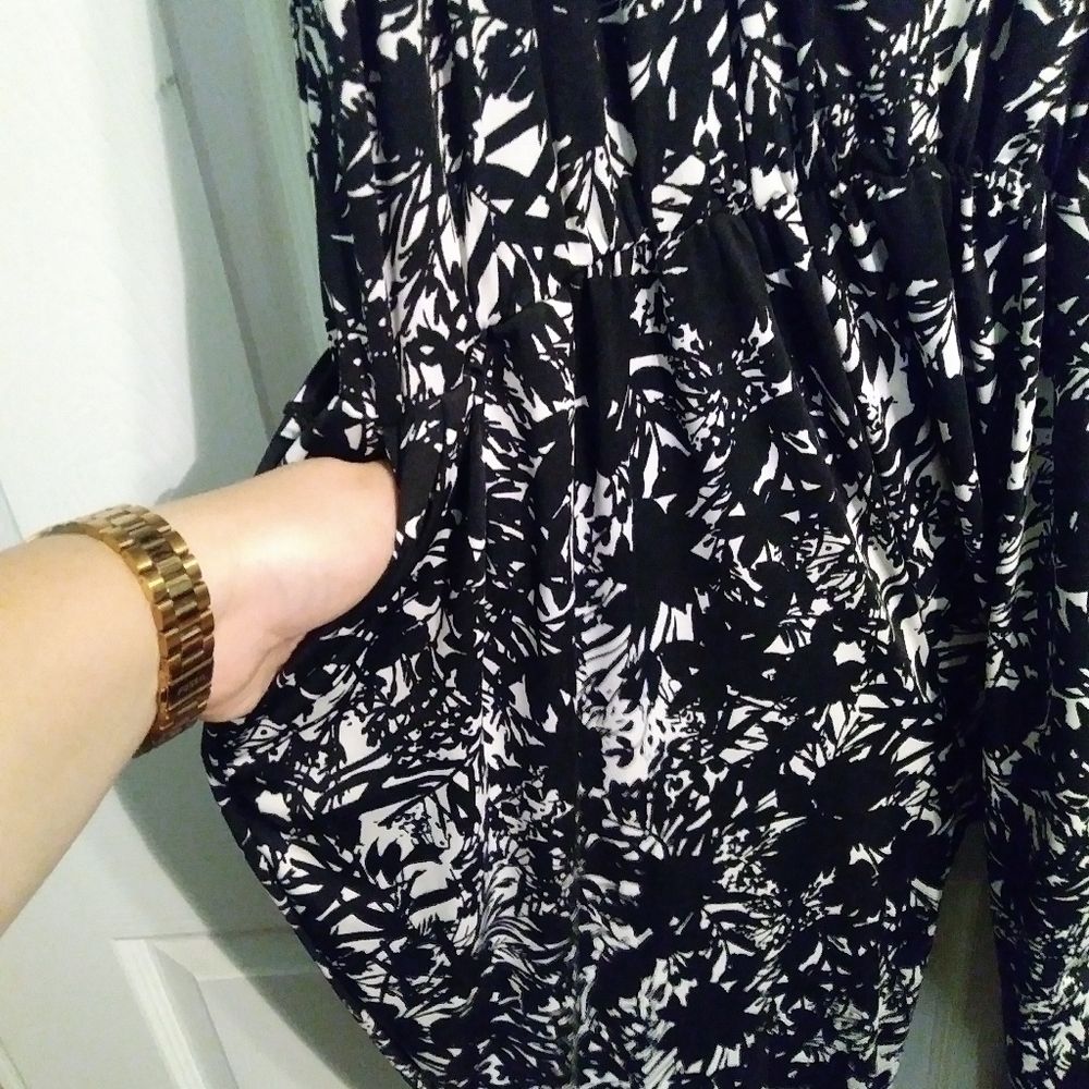Romper - Picture 2 of 3